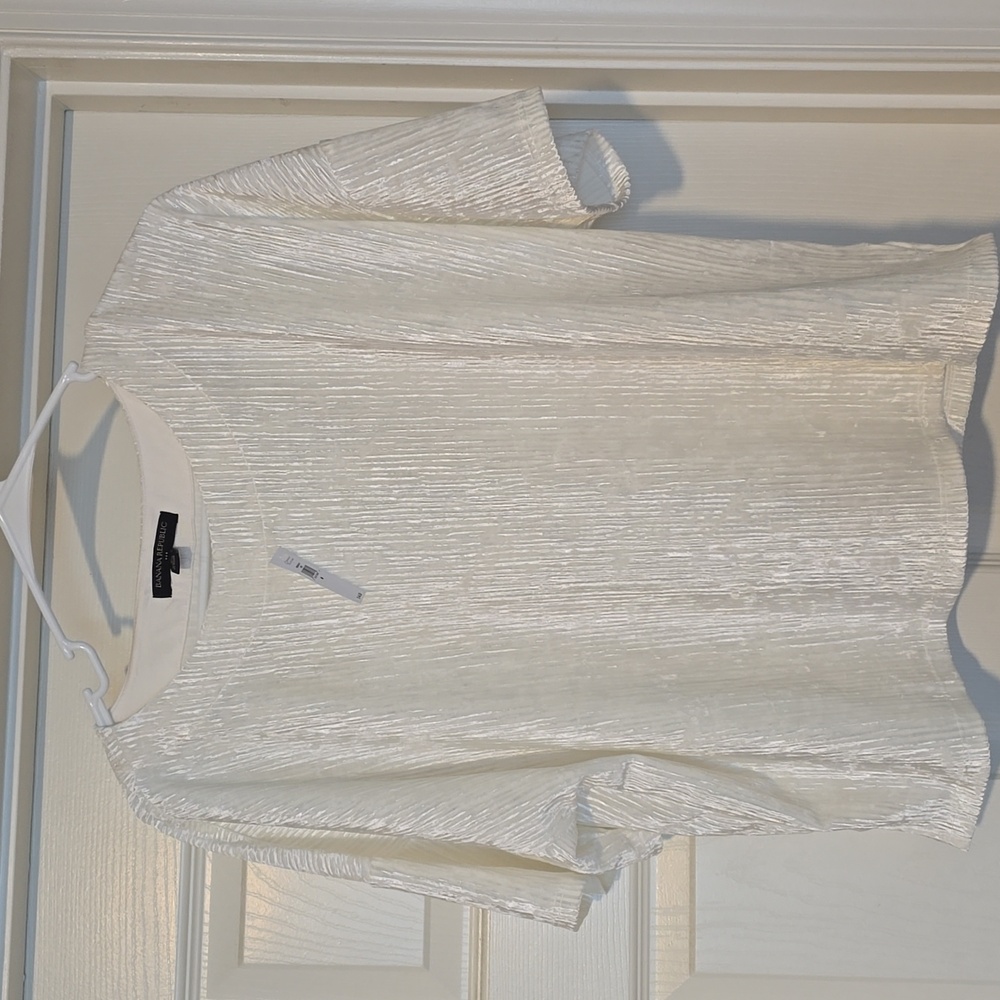 Banana Republic Cream Textured Blouse